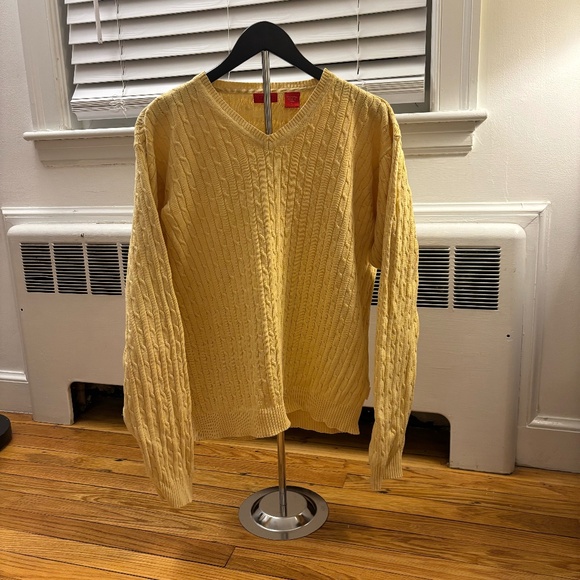 Like New Yellow Izod Cable Knit Sweater Size Large - Picture 1 of 6